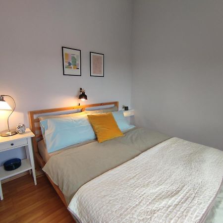 Apartment For Two 200M From The Beach Pula Exterior foto